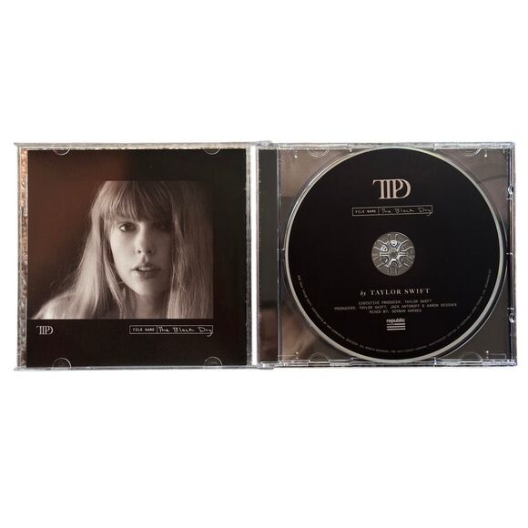 Taylor Swift – The Tortured Poets Department CD | The Black Dog Edition (2024) - Picture 3 of 5
